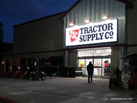 tractor supply north adams